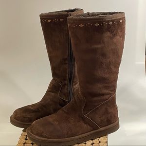 Chocolate Brown UGGs with copper colored details size 7